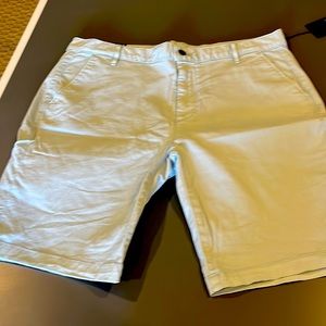 NWT Mens Light blue chino shorts. 10 inch inseam. Size 36w. 7 for all Mankind.